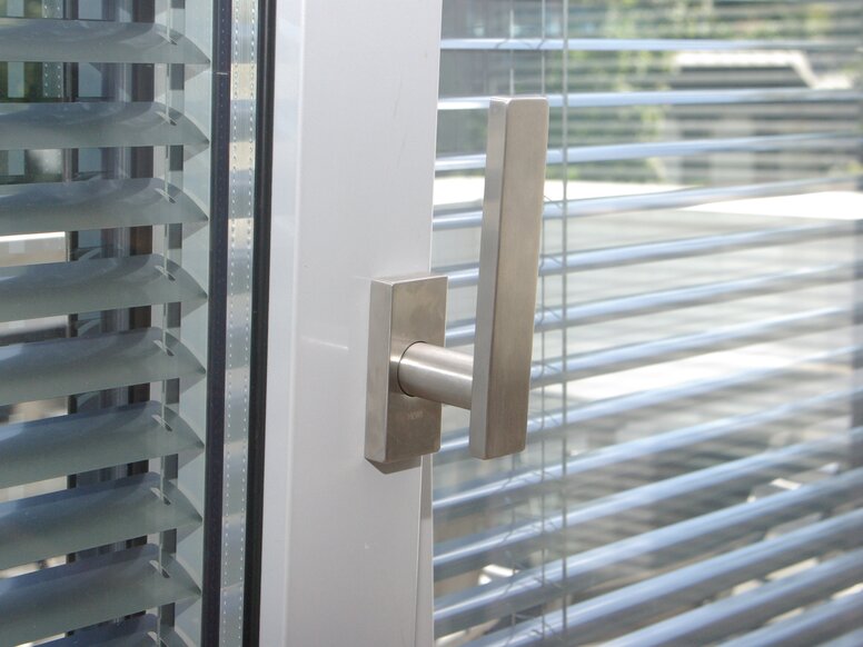 Villa urbaine à Munich Béquilles de porte Série 180 Acier inoxydable