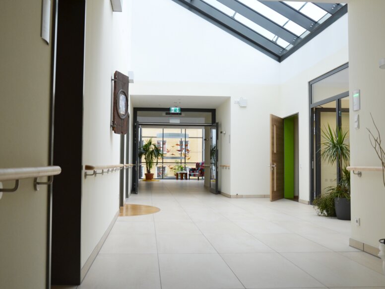 Hospicjum Juliusspital w Würzburgu Korytarz z poręczami